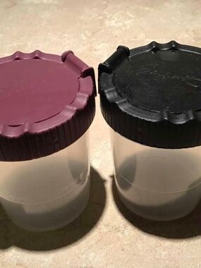 Sargent no spill paint cups